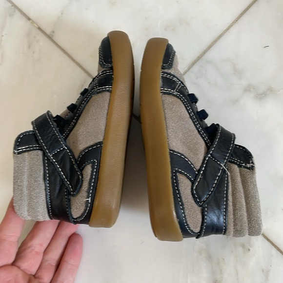 Old Soles, toddler or baby 7, leather Velcro gray black high top sneakers - Picture 5 of 9